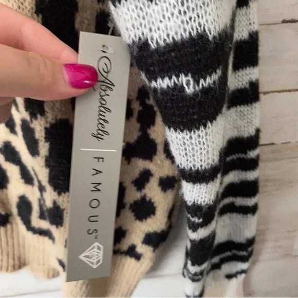 NWT Zebra Leopard Patchwork Sweater Large - Picture 6 of 6